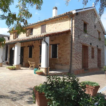 Agriturismo Casale Civetta מלון דירות Castel Colonna