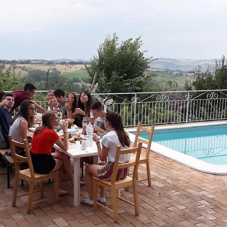 Agriturismo Casale Civetta * Castel Colonna