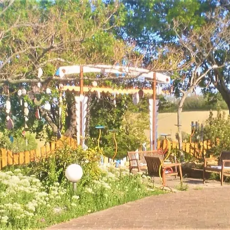 Agriturismo Casale Civetta מלון דירות Castel Colonna